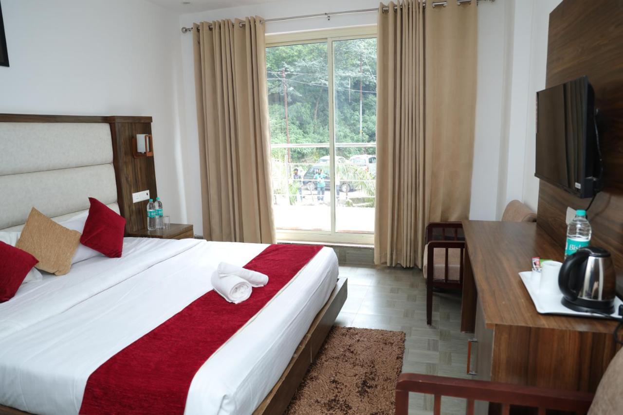 Hotel Cordelia Inn By Devpaga Hotels Pvt Ltd Rishīkesh Eksteriør billede