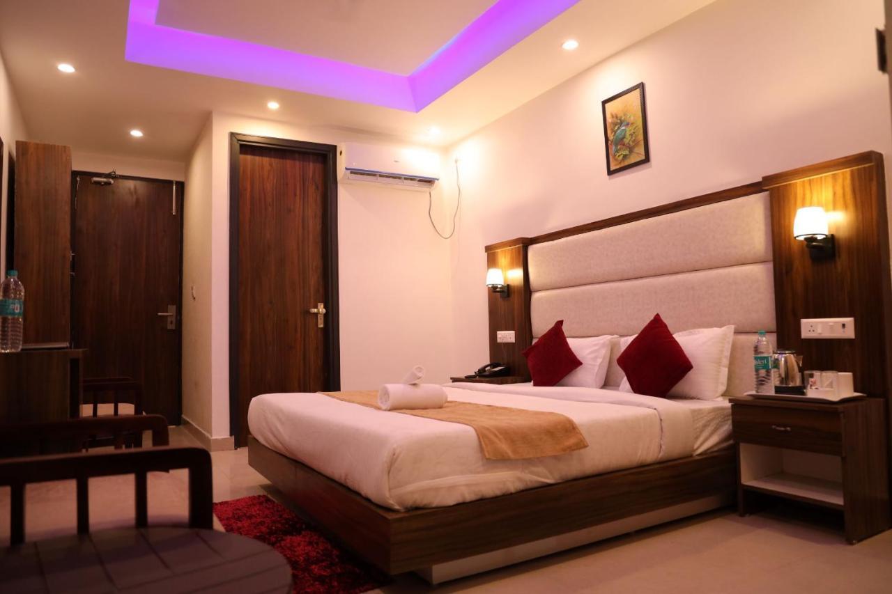 Hotel Cordelia Inn By Devpaga Hotels Pvt Ltd Rishīkesh Eksteriør billede