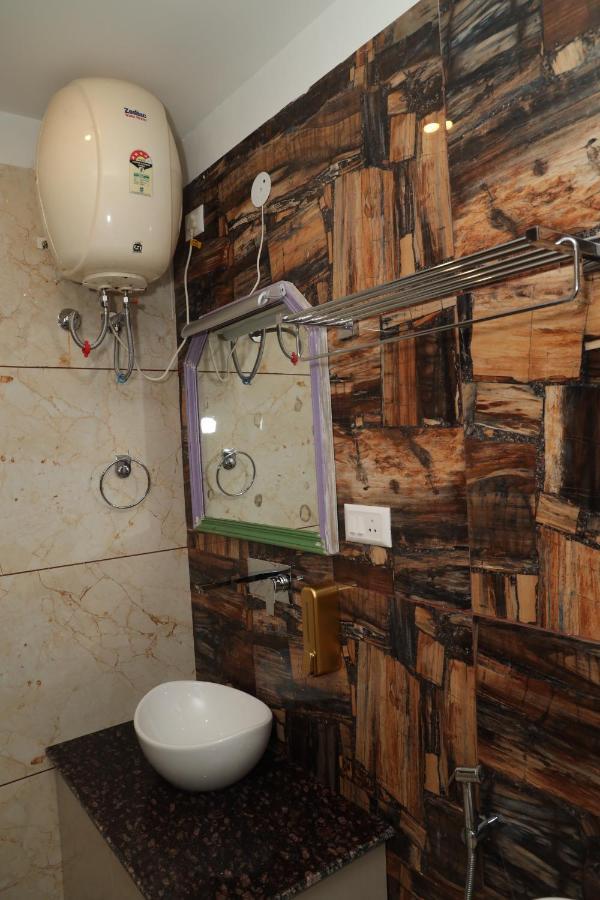 Hotel Cordelia Inn By Devpaga Hotels Pvt Ltd Rishīkesh Eksteriør billede