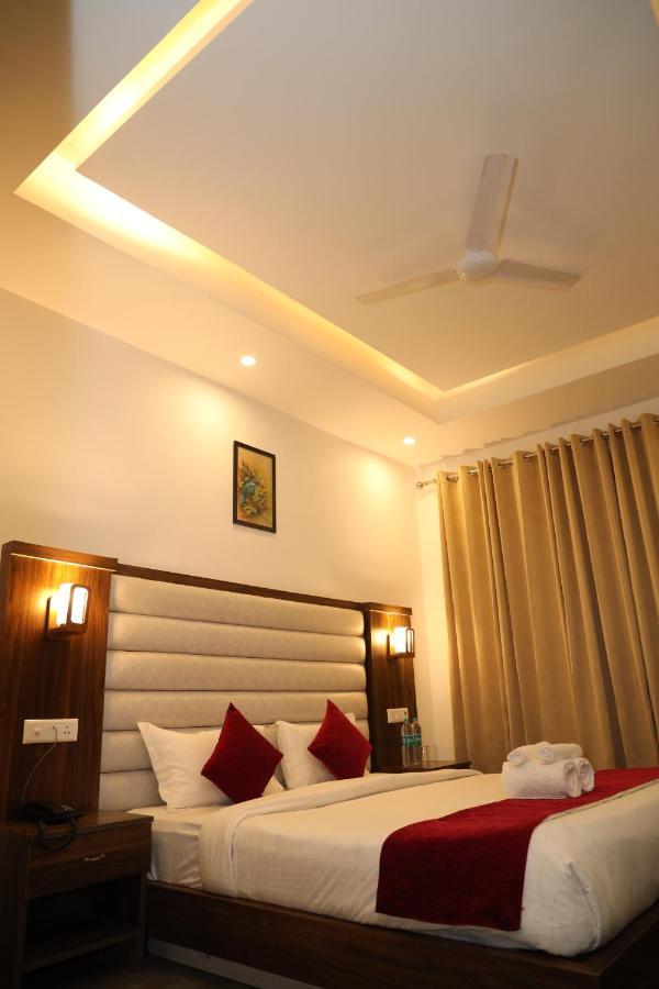 Hotel Cordelia Inn By Devpaga Hotels Pvt Ltd Rishīkesh Eksteriør billede